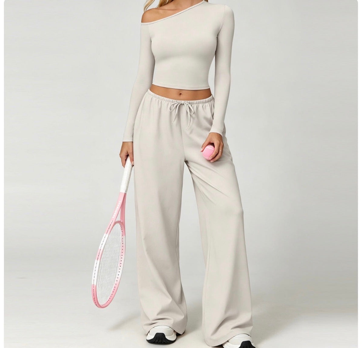 Carolines flight set outfit